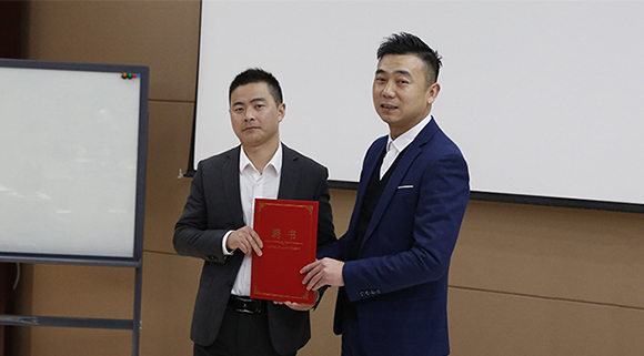 頭條！總經理親自頒發聘書，科恩電器商學院迎來新校長！